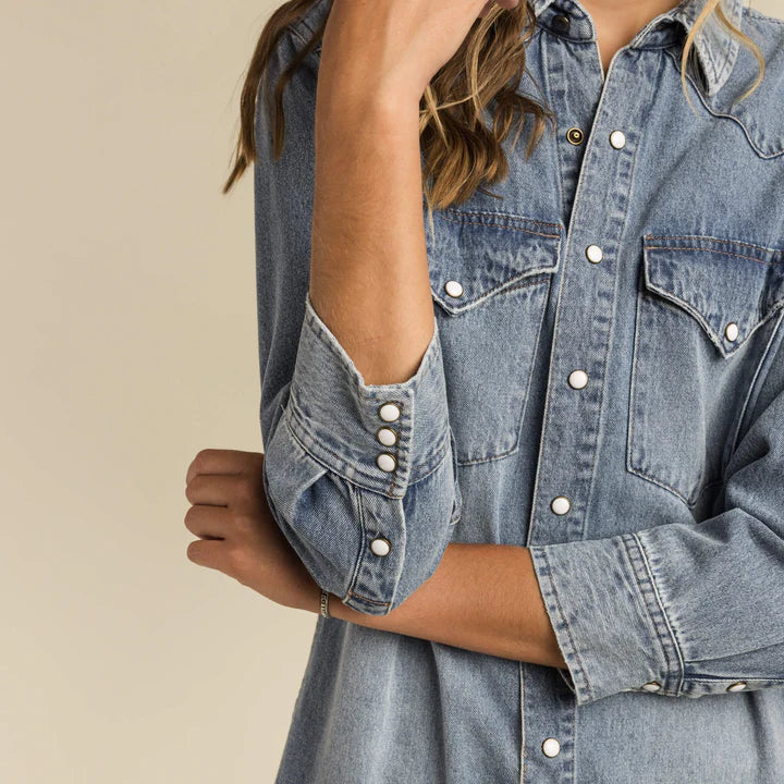 Incoming - Annie Pearl Snap Denim Dress