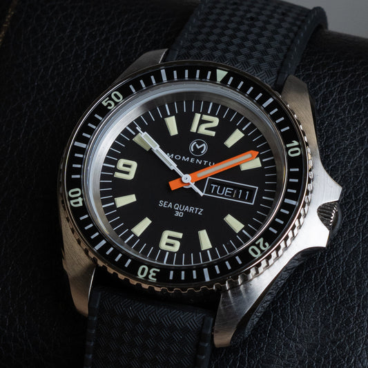 Momentum Sea Quartz 30 Stainless Black Tropic FKM Rubber Bracelet