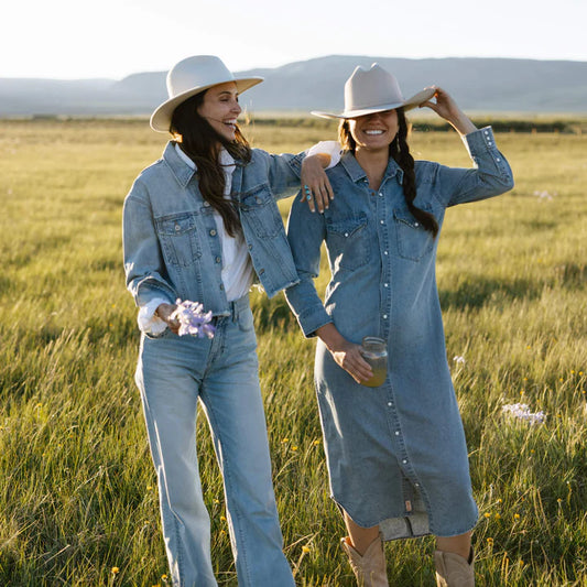 Incoming - Annie Pearl Snap Denim Dress