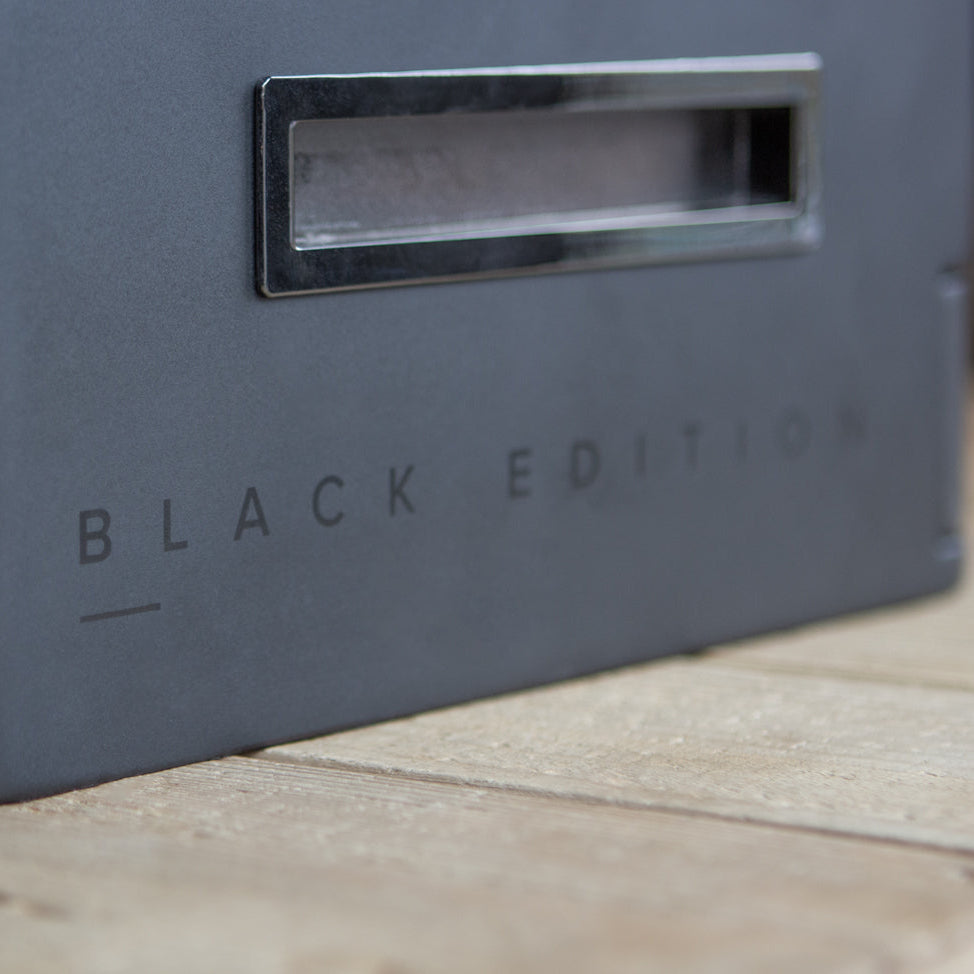 Black Edition Military Humidor + Smart Valet