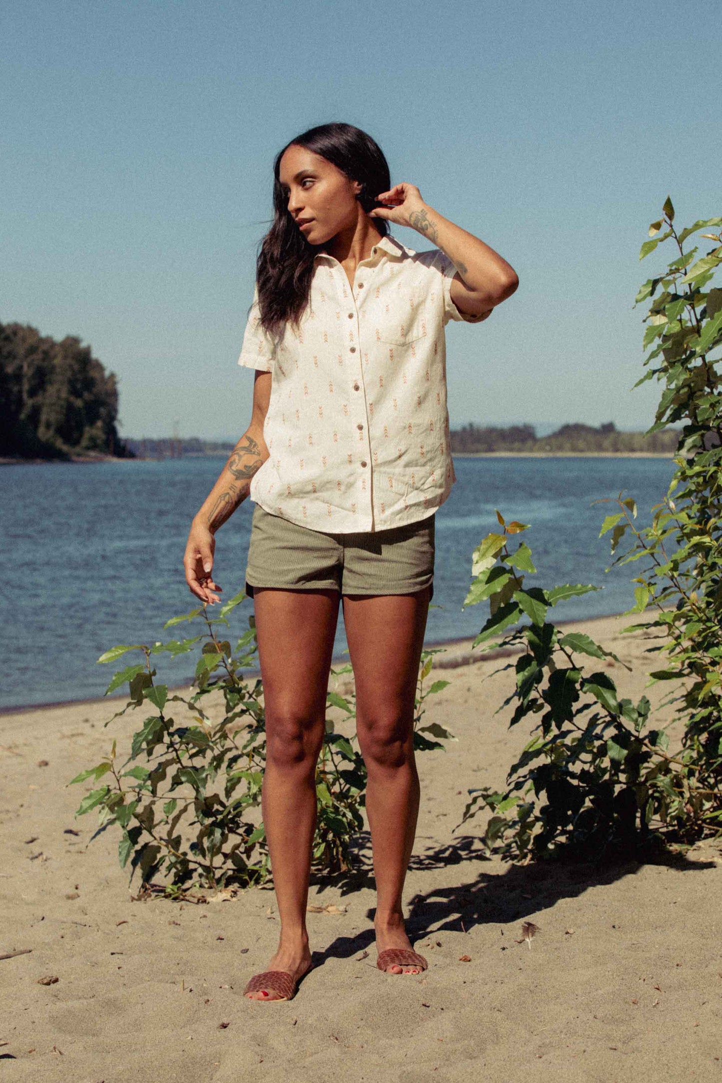 Lana Shirt / Dune Chevron